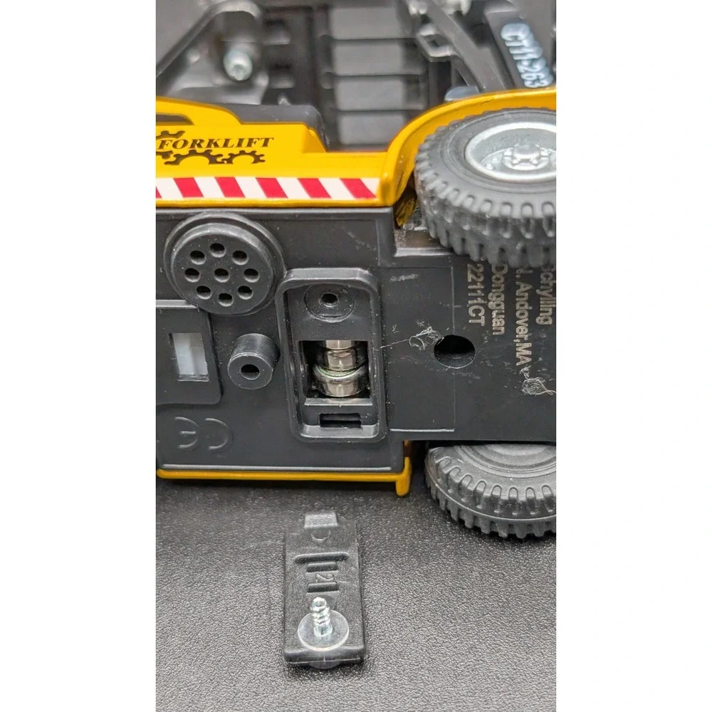 Schylling Pullback Lights & Sounds 5.5 Inch Diecast Forklift - Untested